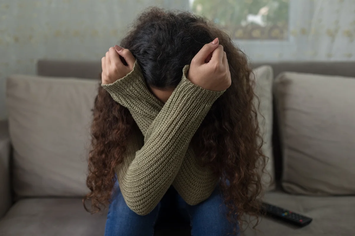 Falta de vitamina B12 pode ser confundida com ansiedade; veja sintomas