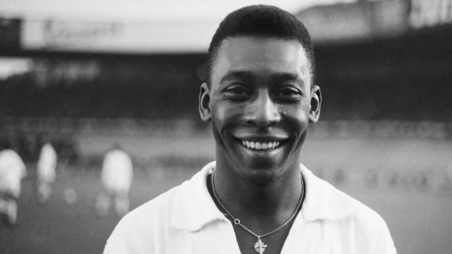 Pelé fez história aos 17 anos ao decidir a Copa do Mundo de 1958